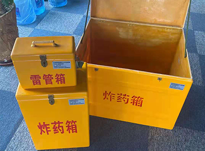 景县玻璃雷管箱生产标准全解析：安全、性能与合规的基石
